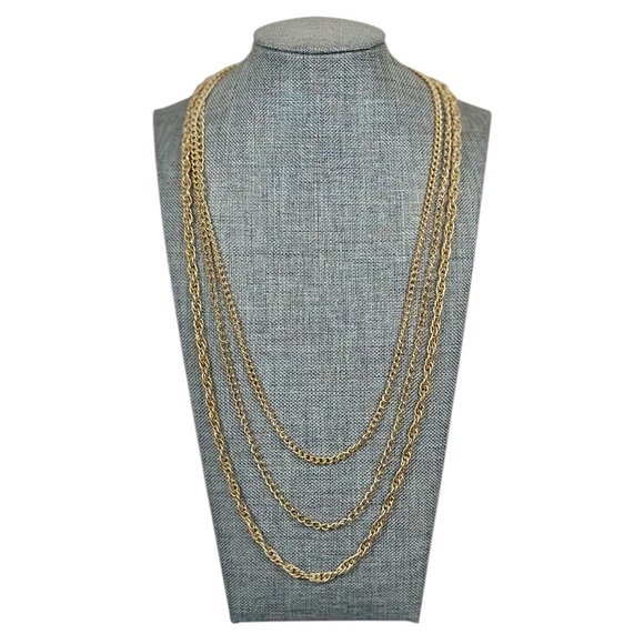 VINTAGE Gold Plated Multi Layered Chain Necklace - Picture 2 of 8